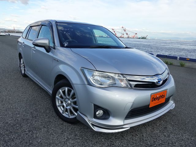 Used Toyota Corolla Fielder Hybrid G Delights