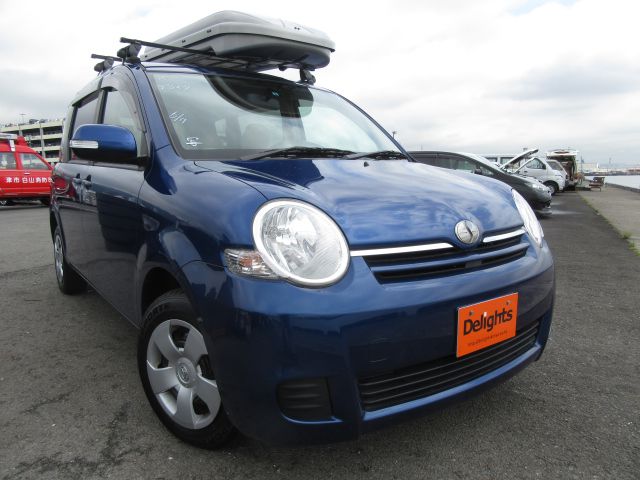 TOYOTA SIENTA X 2010/8