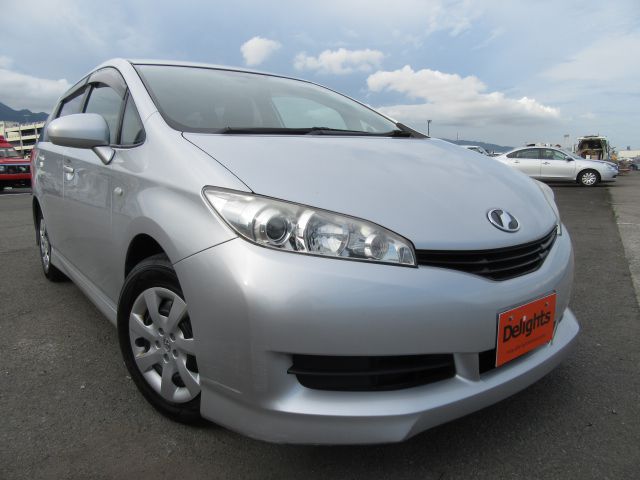 Toyota wish 2010 характеристики