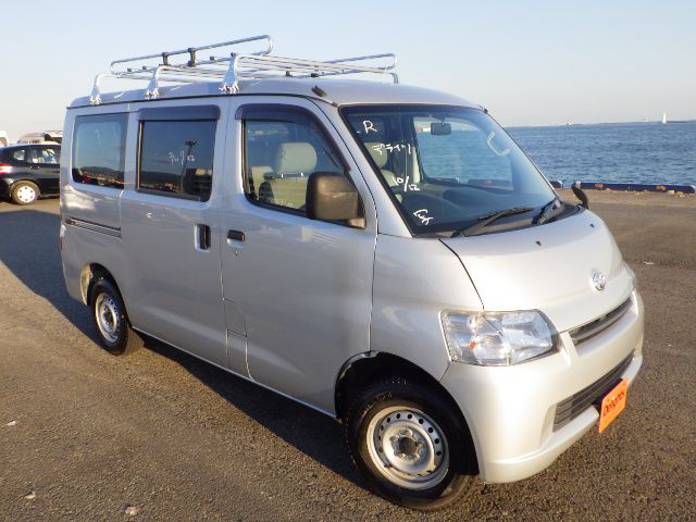 Toyota town ace van