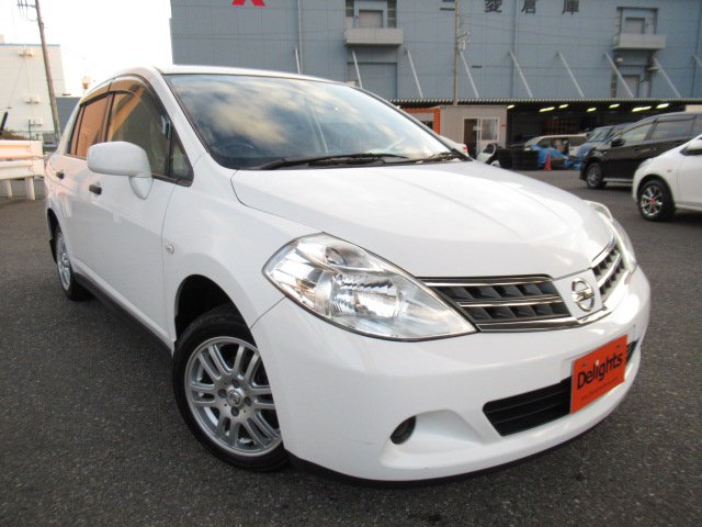 Nissan tiida latio 2010