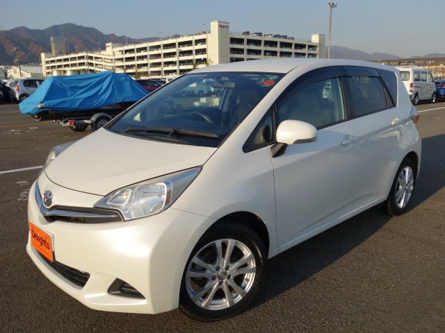 Toyota ractis lepice