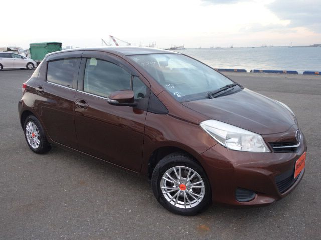 Toyota vitz jewela