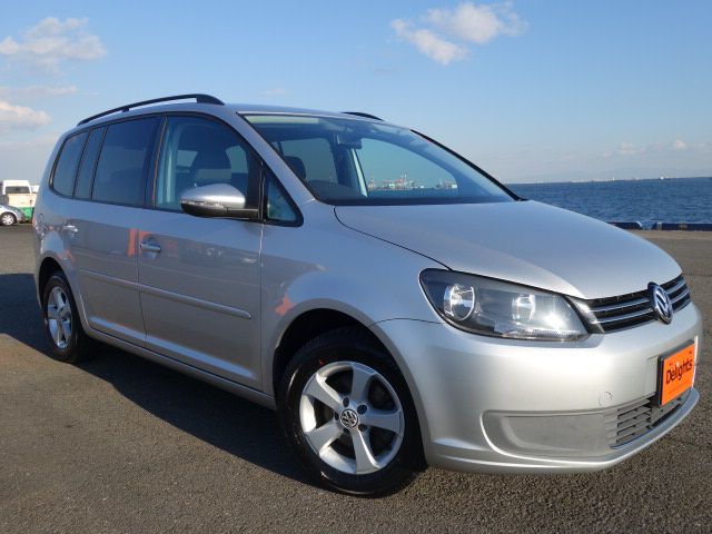 Volkswagen golf touran