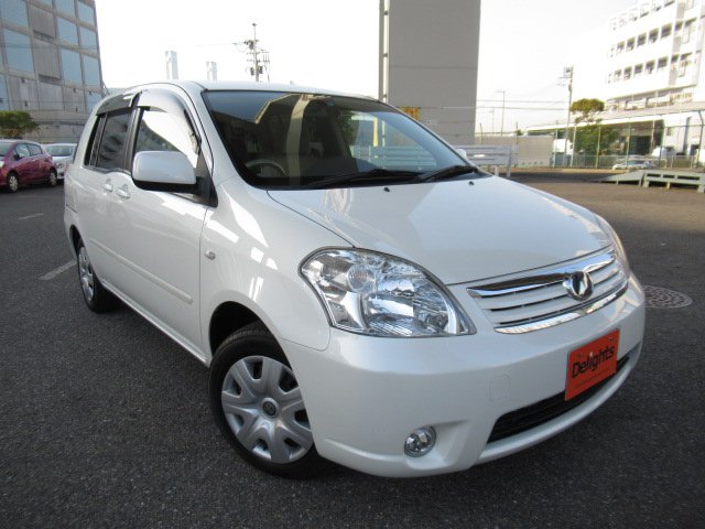 Toyota raum 2011