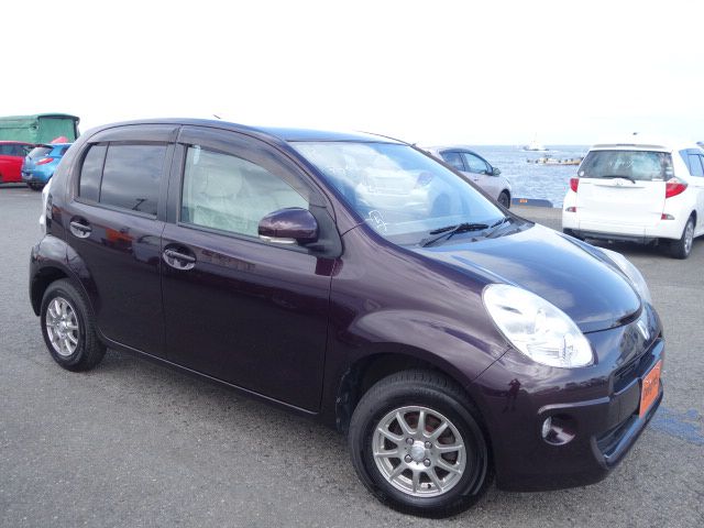 Toyota passo hana