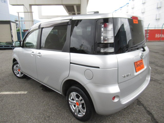 Toyota sienta x