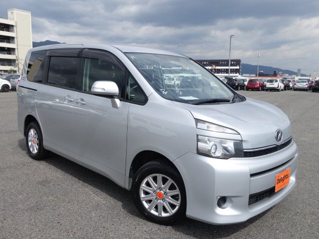 Toyota voxy welcab