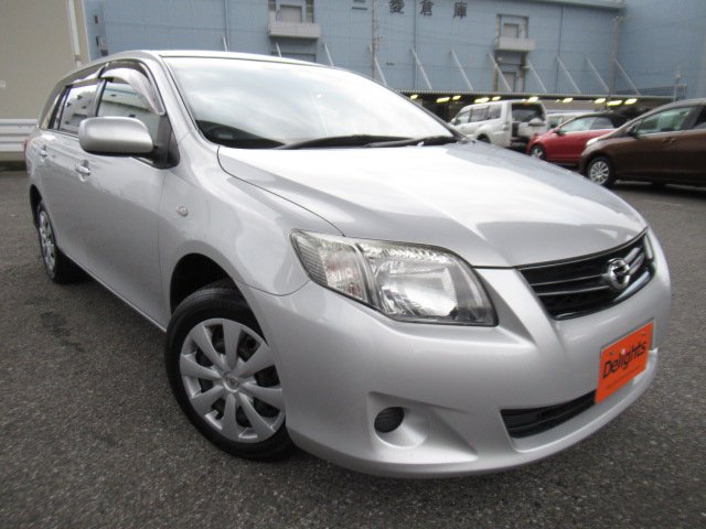 Toyota corolla fielder 2011