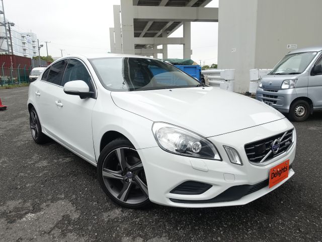 VOLVO S60 T4 R DESIGN 2012/4