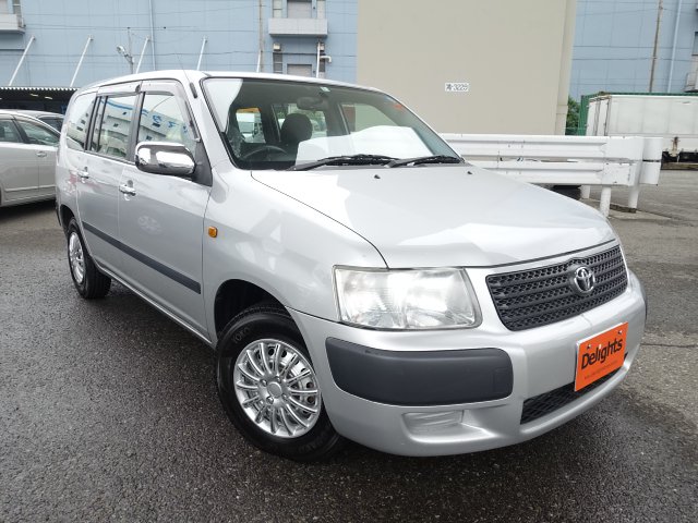 Toyota succeed van