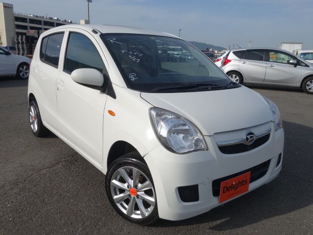 Daihatsu mira 2012