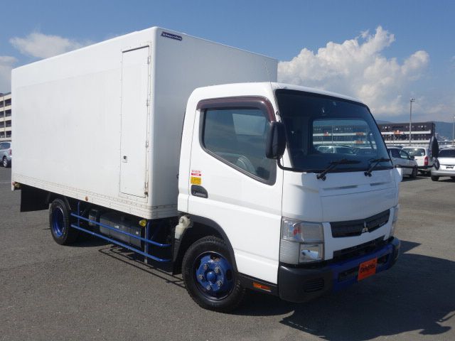 MITSUBISHI CANTER  2012/5