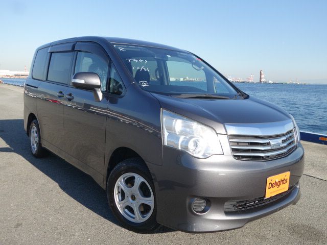 TOYOTA NOAH X 2012/10