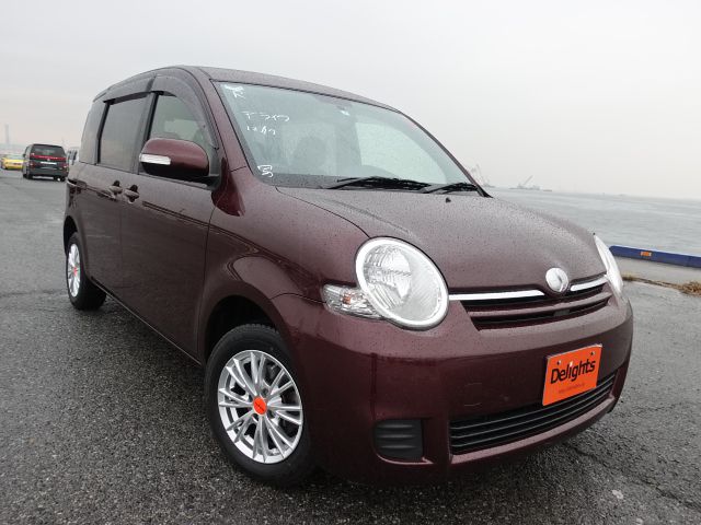 Toyota sienta x