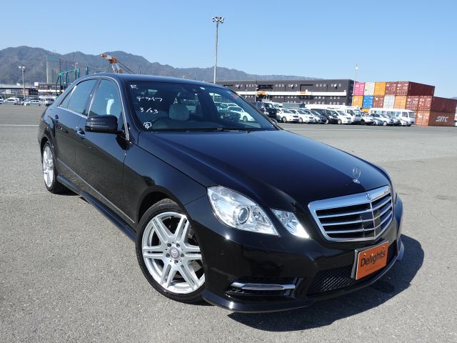 MERCEDES-BENZ E-CLASS E300 BLUE EFFICENCY AVANTGARDE RADAR SAF 2013/3