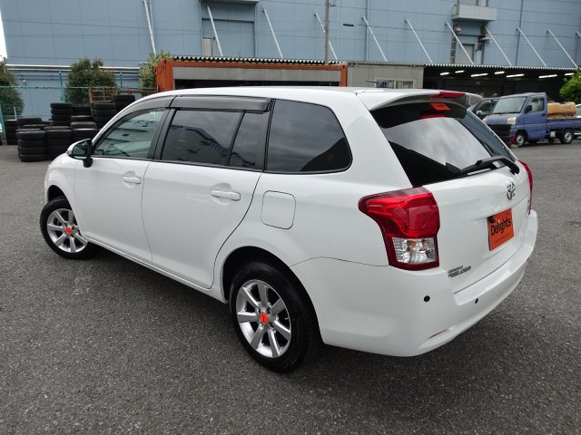 Toyota corolla fielder cross