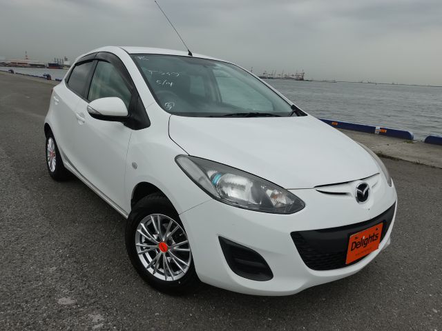 Mazda demio 2013