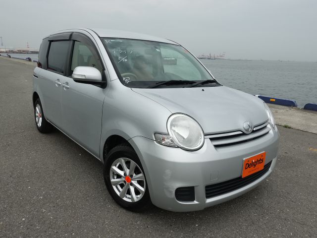 Toyota sienta x