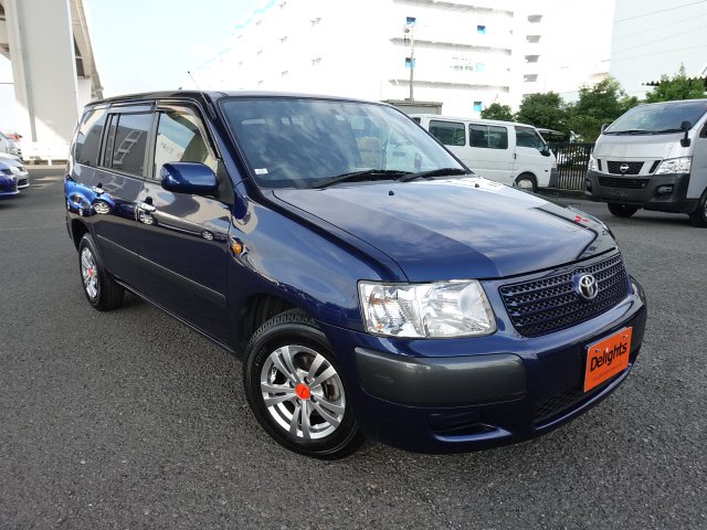 Toyota succeed van