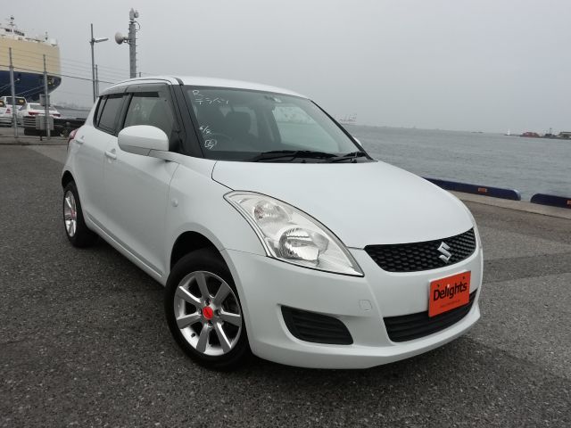 SUZUKI SWIFT XG 2013/4