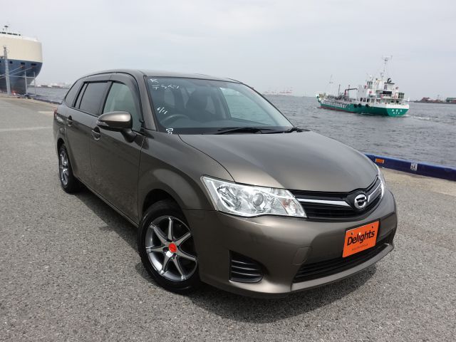 Toyota fielder 2013