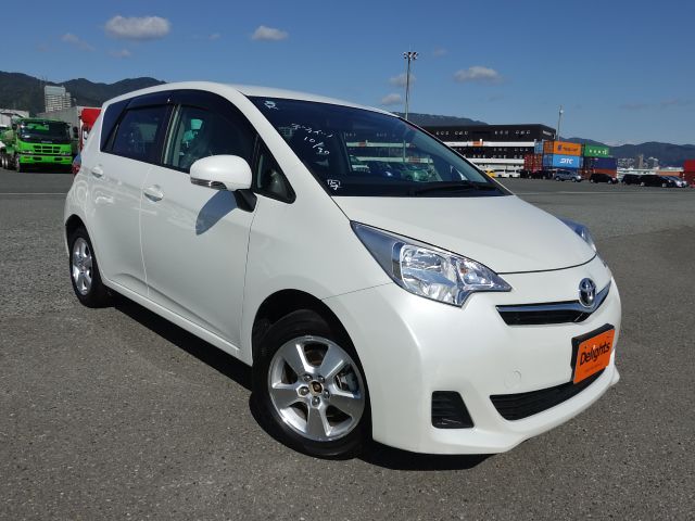 TOYOTA RACTIS X 2013/12