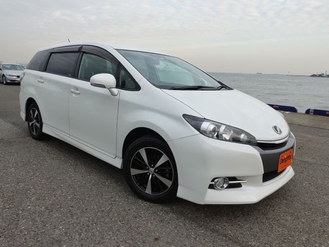 Toyota wish 2014