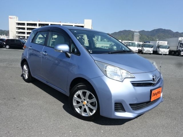 Toyota ractis 2014