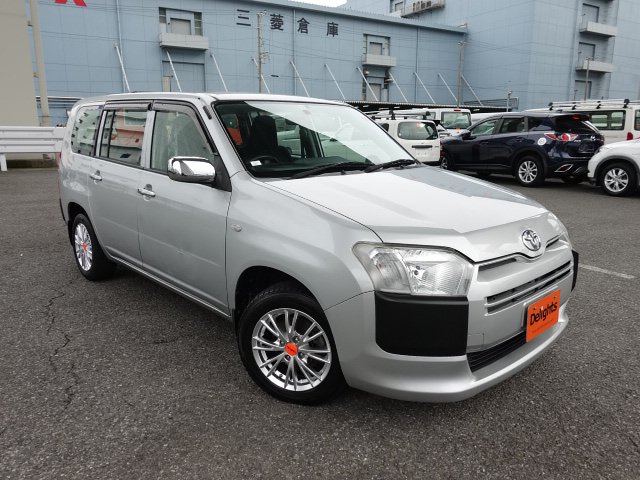 Toyota succeed van