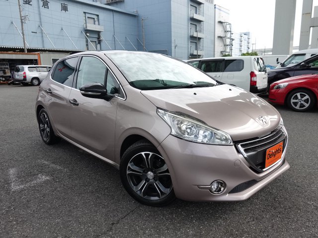 PEUGEOT 208 SUNROOF 2014/6