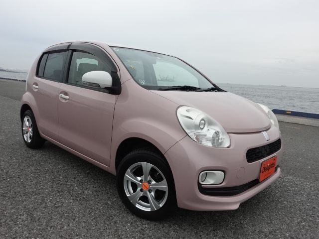 Toyota passo hana