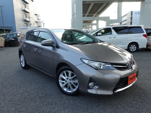TOYOTA AURIS 150X S PACKAGE 2014/7