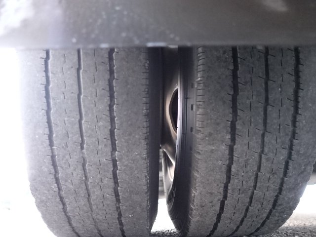 4427835