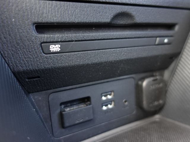 444587