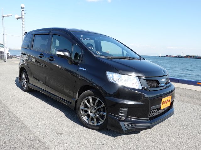HONDA FREED SPIKE HYBRID JUST SELECTION 2015/3