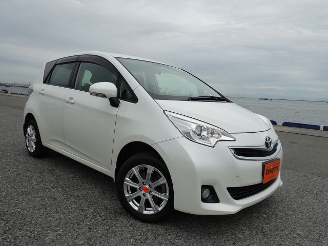 TOYOTA RACTIS G 2015/8
