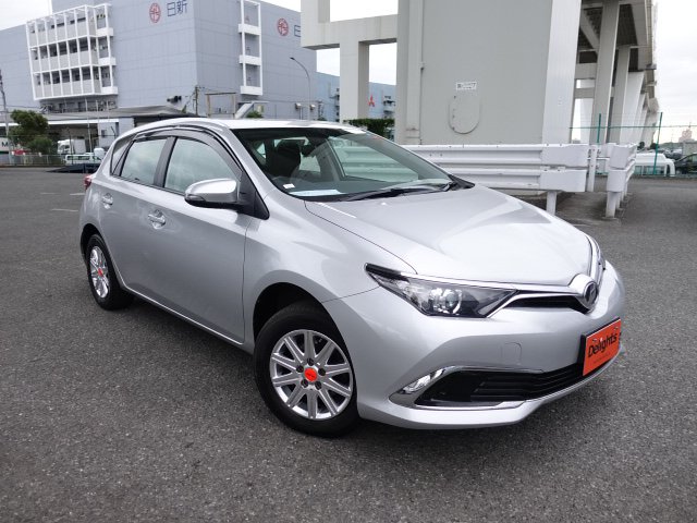 TOYOTA AURIS 150X C PACKAGE 2015/8