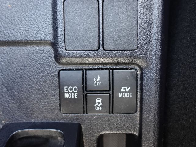 4697014