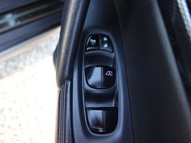 4726313