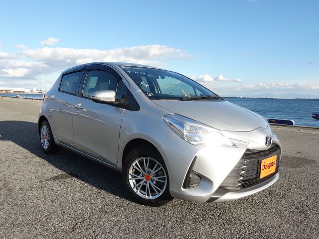 TOYOTA VITZ F 2017/1