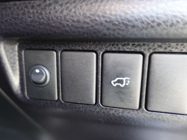 4732825