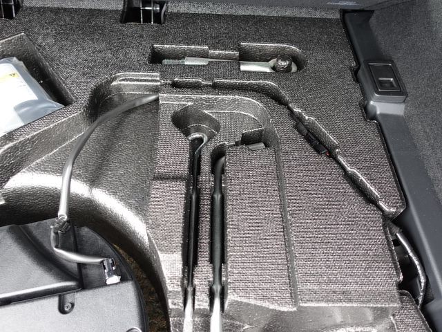 4738314