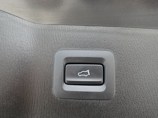 4738317