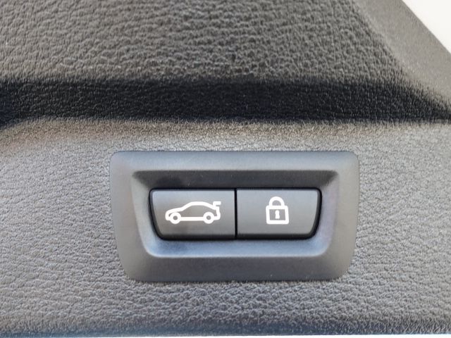 4742536