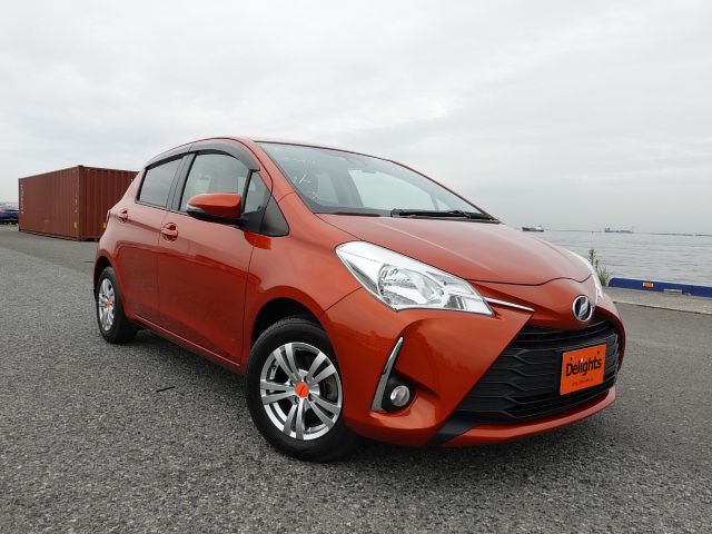 TOYOTA VITZ F 2017/6