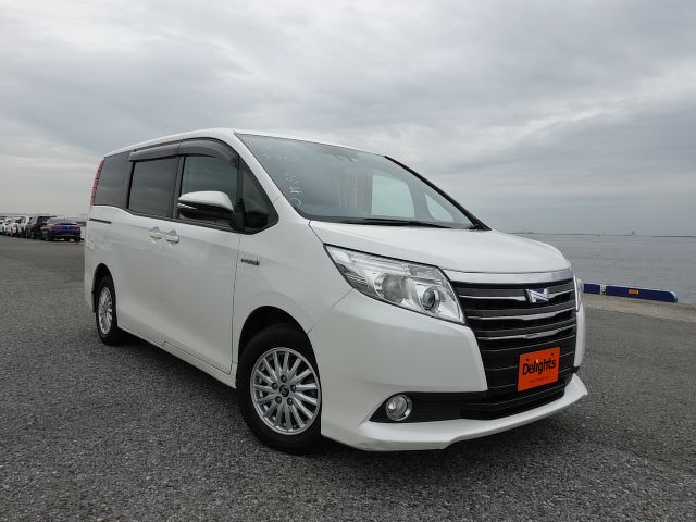 TOYOTA NOAH HYBRID G 2017/2