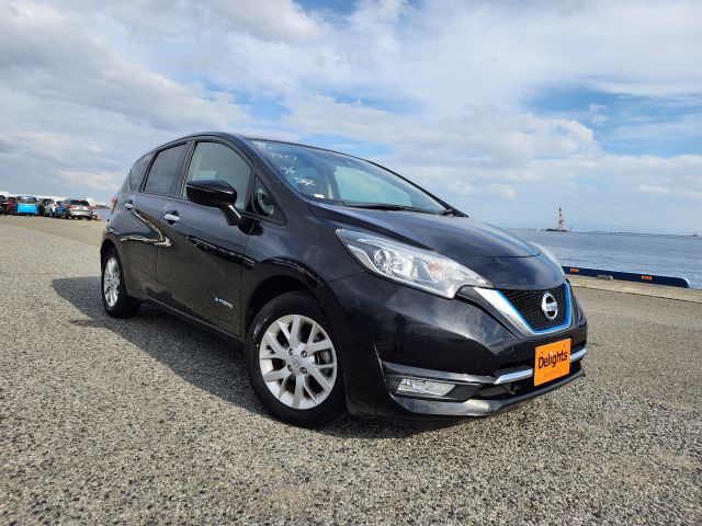 NISSAN NOTE E POWER MEDALIST 2017/5