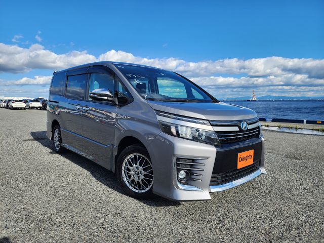 TOYOTA VOXY ZS KIRAMEKI 2 2017/6