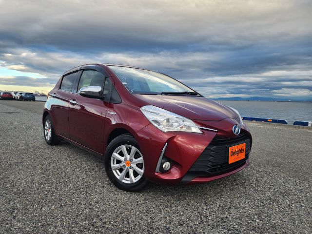 TOYOTA VITZ HYBRID JEWELA 2017/3